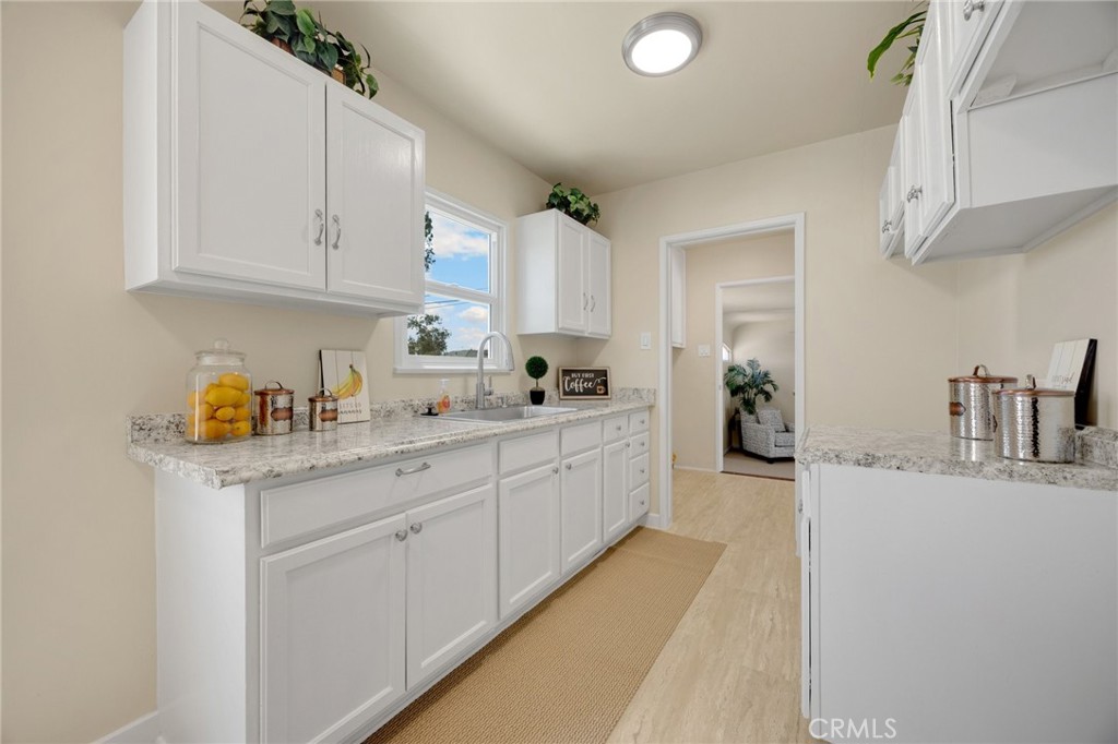 313 S Pickering Way Property Photo 1