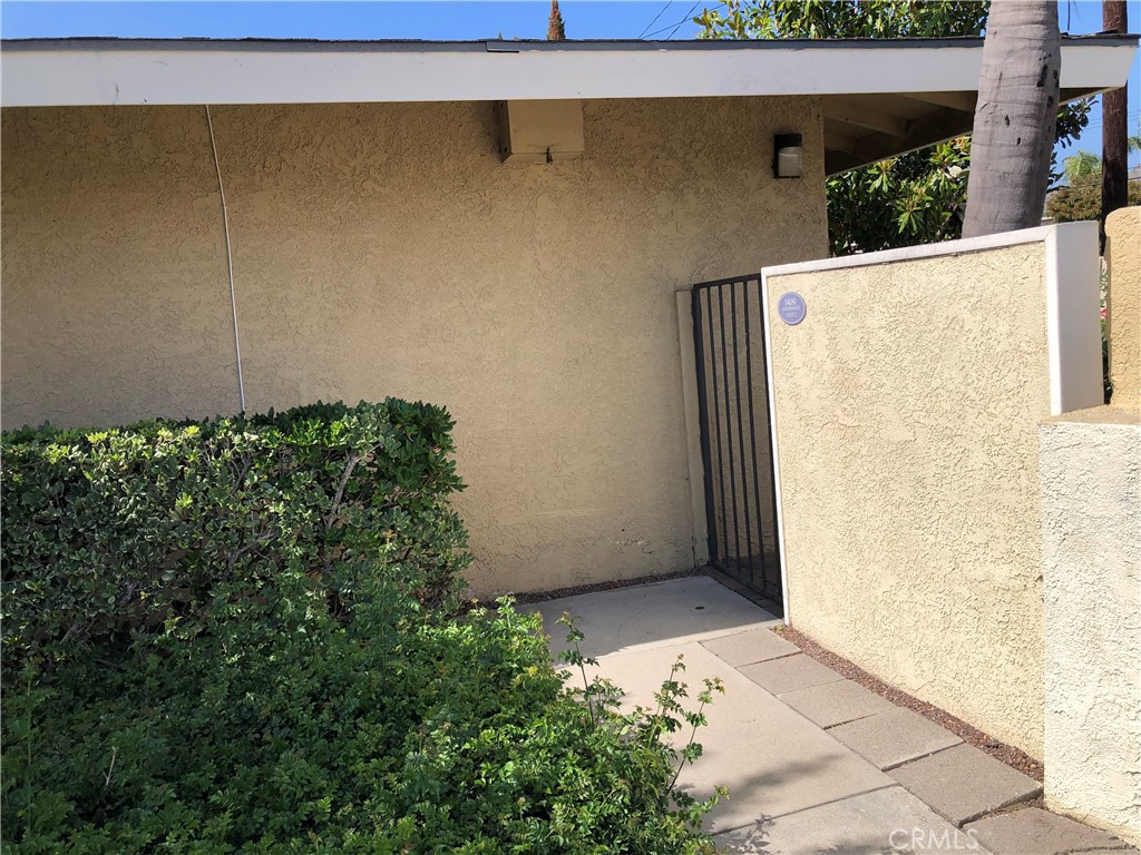 14181 Goldenwest Street Property Photo 2