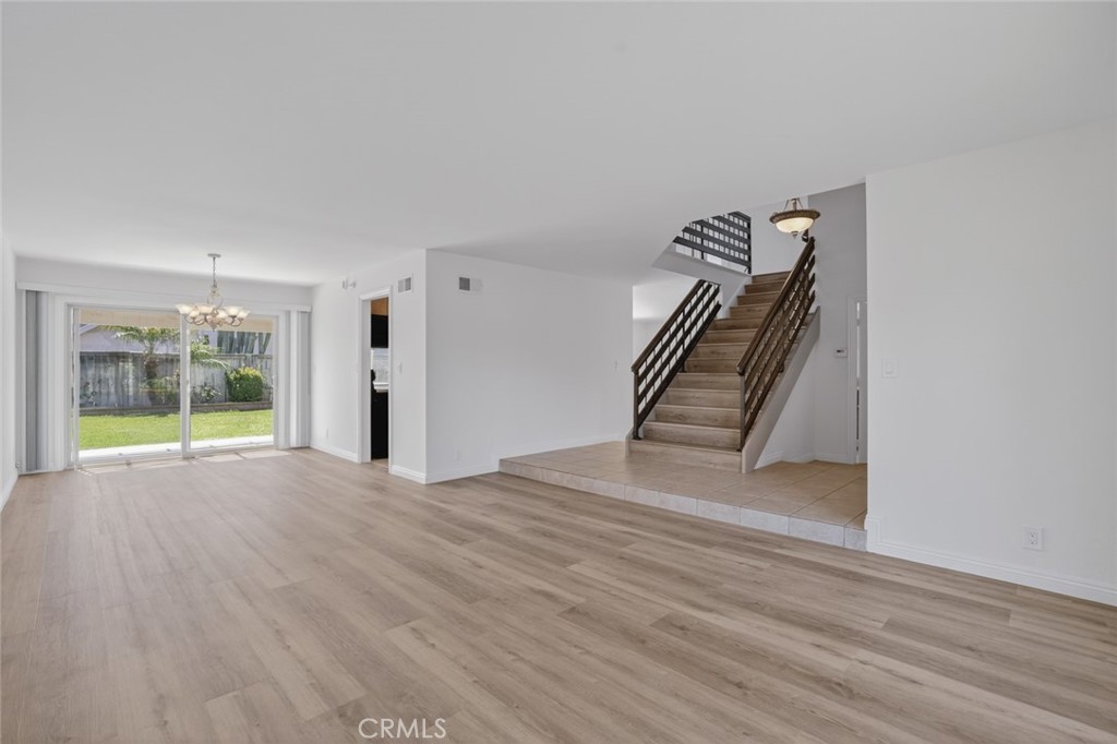 14652 Devonshire Avenue Property Photo 8