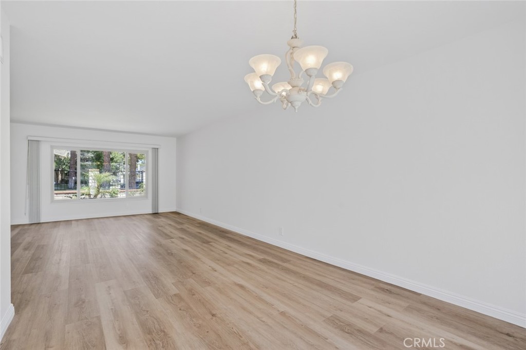 14652 Devonshire Avenue Property Photo 10