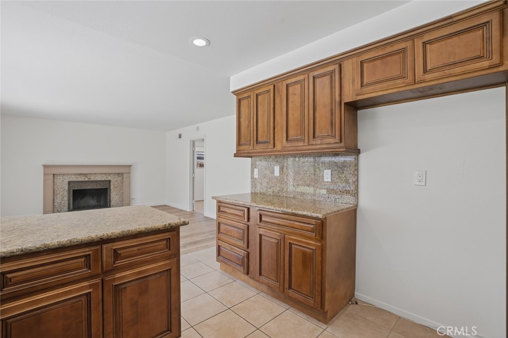 14652 Devonshire Avenue Property Photo 16