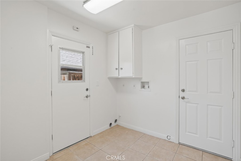 14652 Devonshire Avenue Property Photo 24