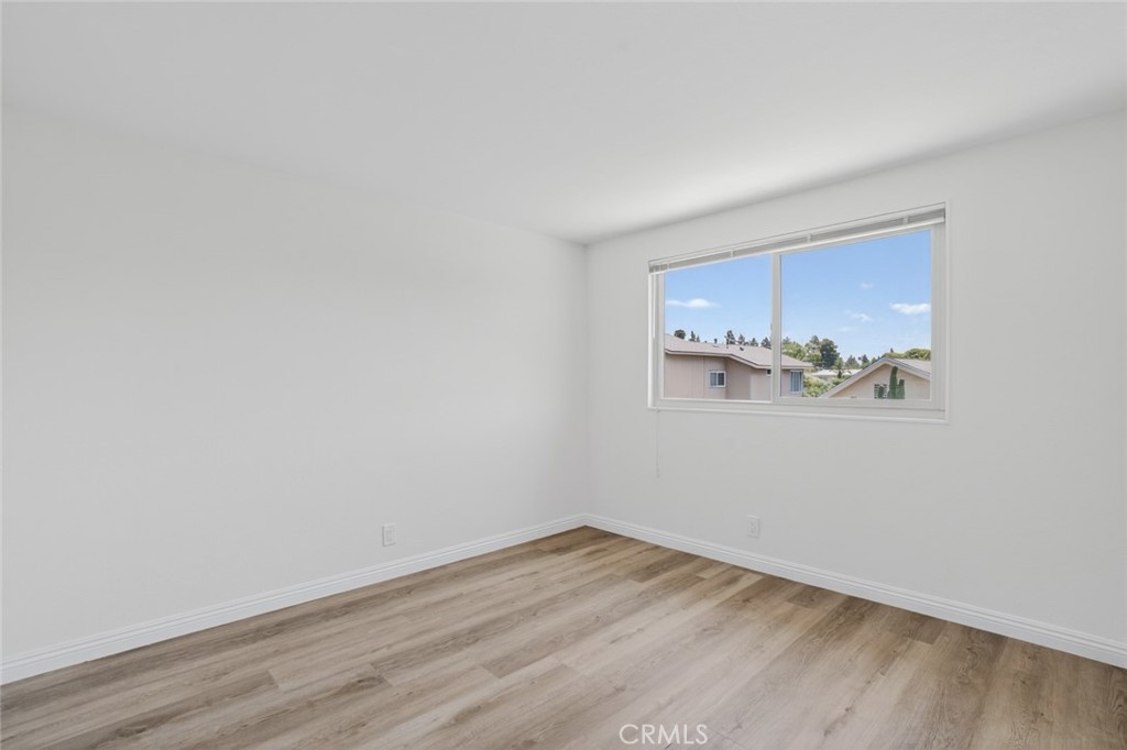 14652 Devonshire Avenue Property Photo 27