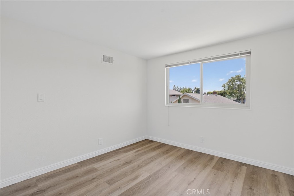 14652 Devonshire Avenue Property Photo 29