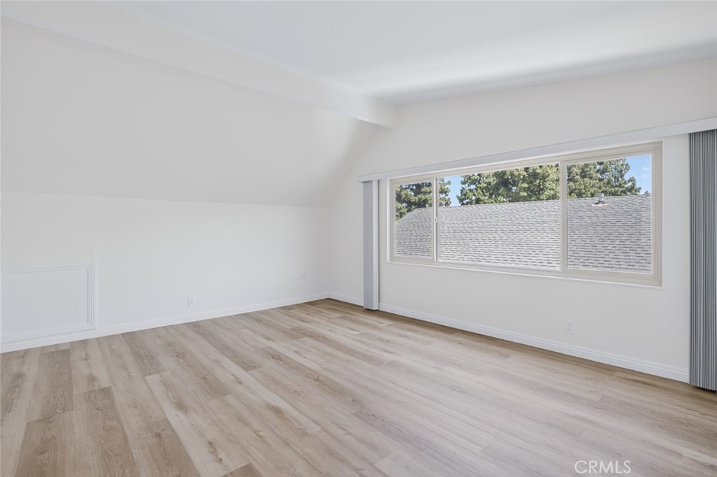 14652 Devonshire Avenue Property Photo 35