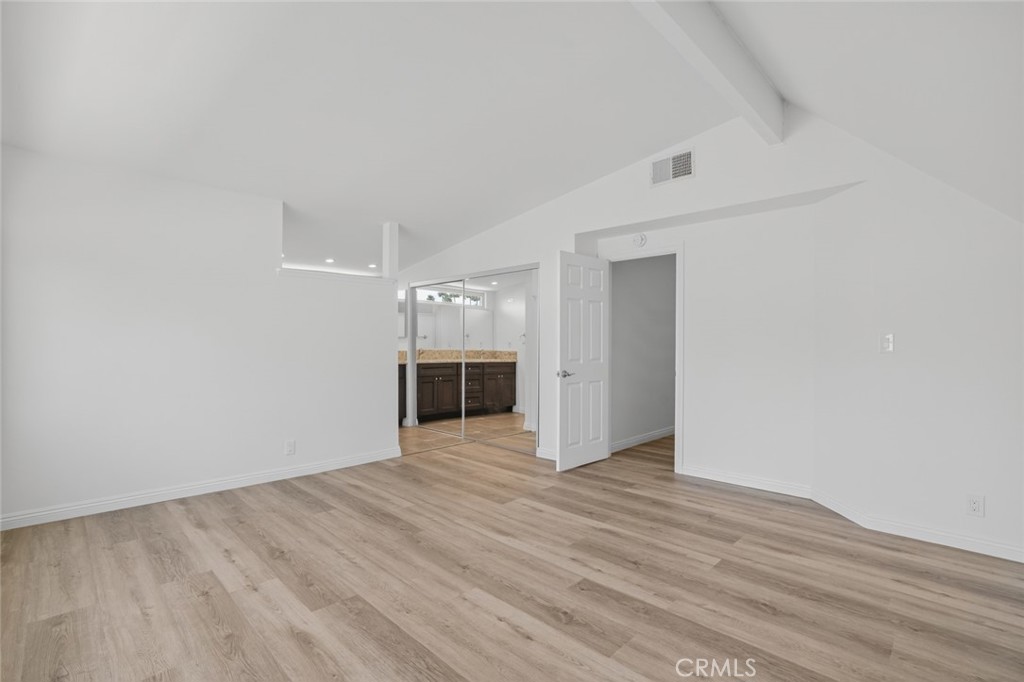 14652 Devonshire Avenue Property Photo 37
