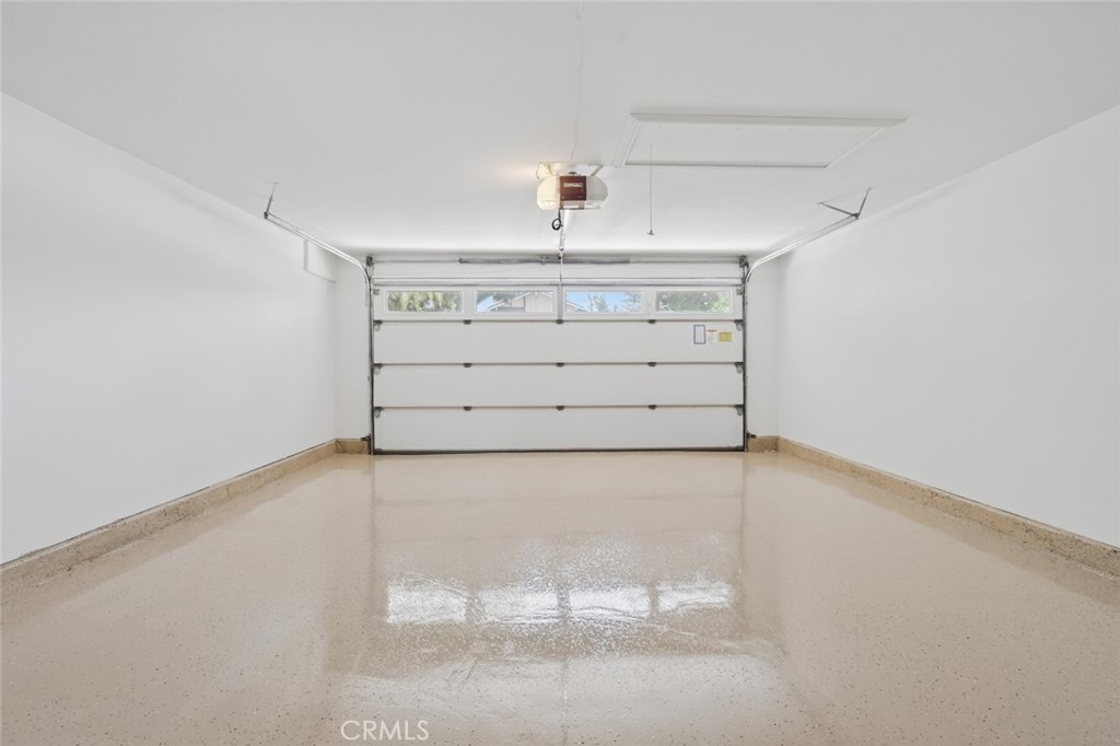 14652 Devonshire Avenue Property Photo 40