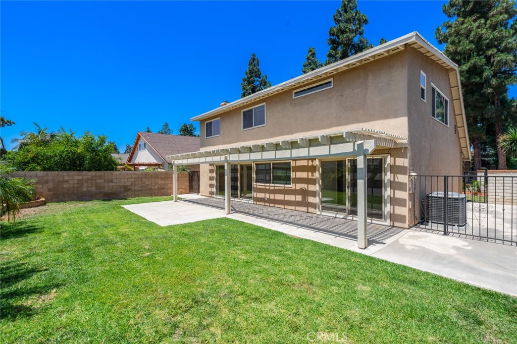 14652 Devonshire Avenue Property Photo 42