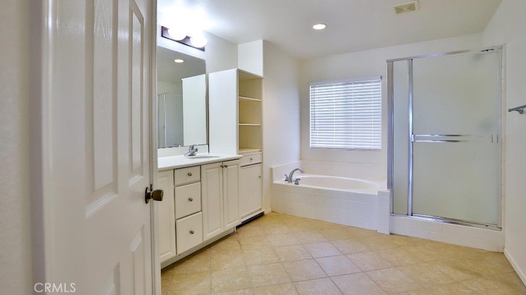 14131 Desert Rose Street Property Photo 8