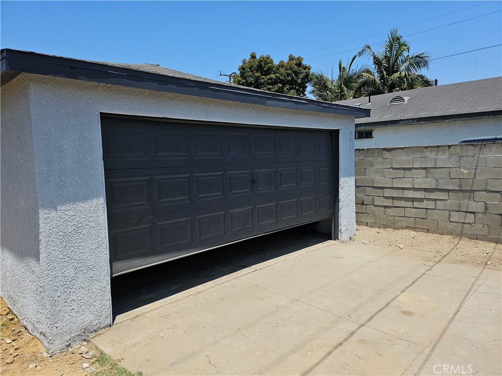 4618 E Linsley Street Property Photo 19