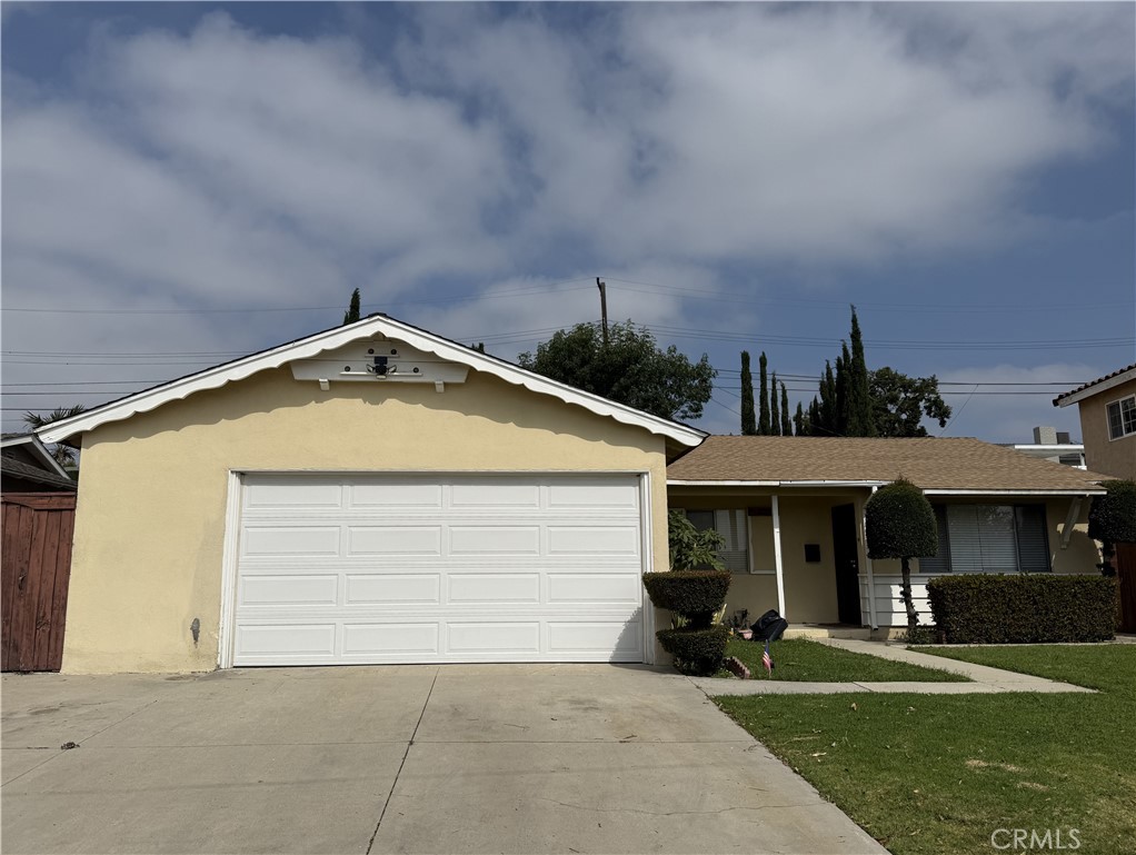 14541 Rayfield Drive Property Photo 1