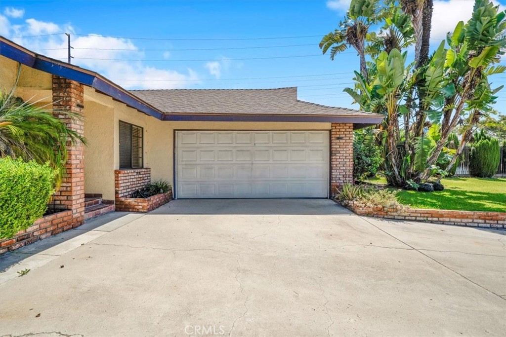11903 Groveside Avenue Property Photo 4