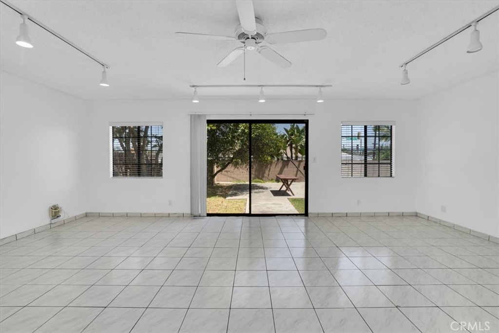 11903 Groveside Avenue Property Photo 9