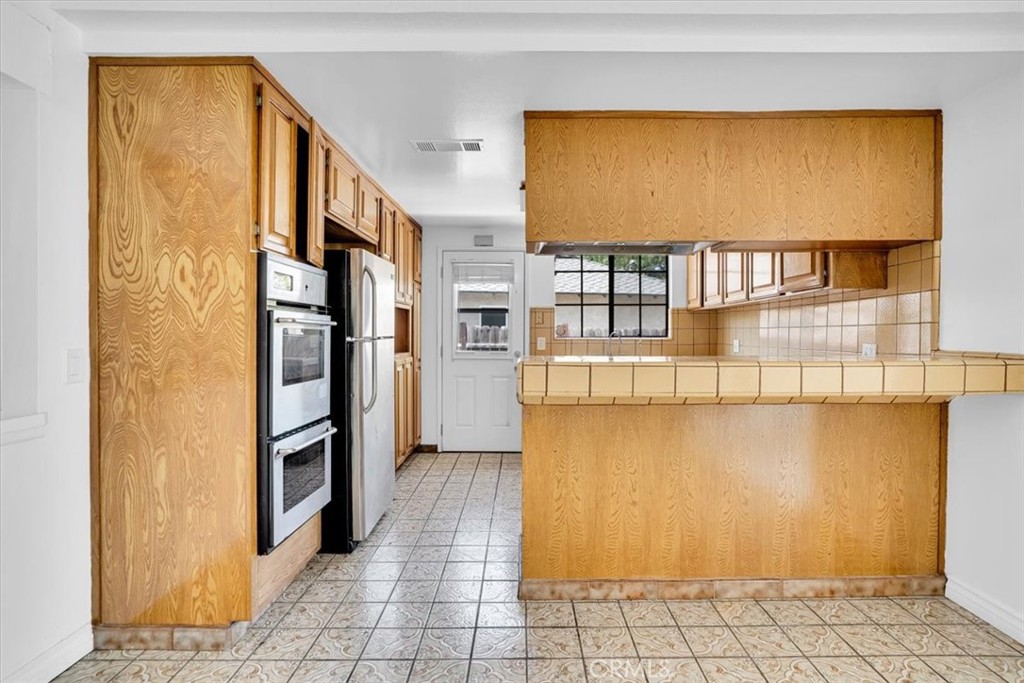 11903 Groveside Avenue Property Photo 12