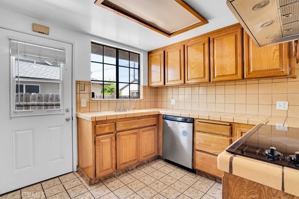 11903 Groveside Avenue Property Photo 14