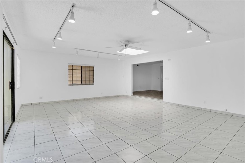 11903 Groveside Avenue Property Photo 24