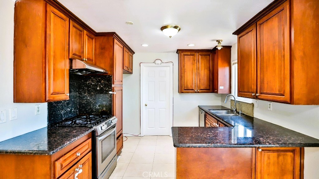 7360 Thunderbird Lane Property Photo 12
