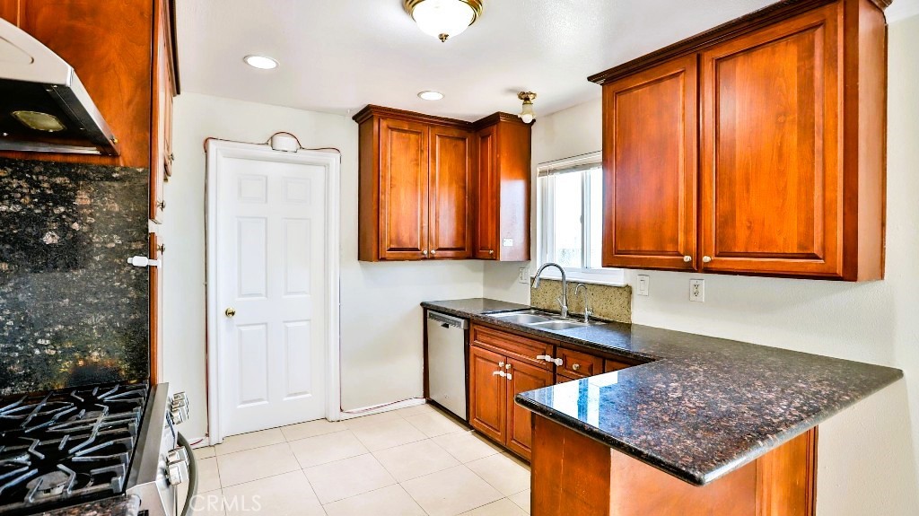 7360 Thunderbird Lane Property Photo 13
