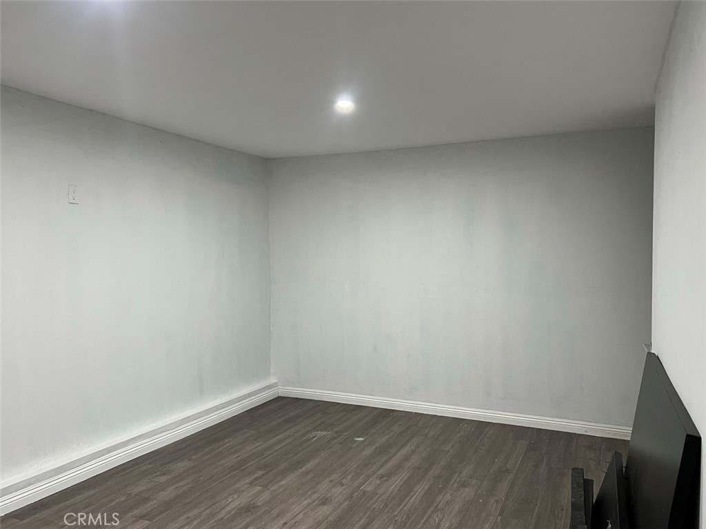821 1/2 Lombard Drive Property Photo 3