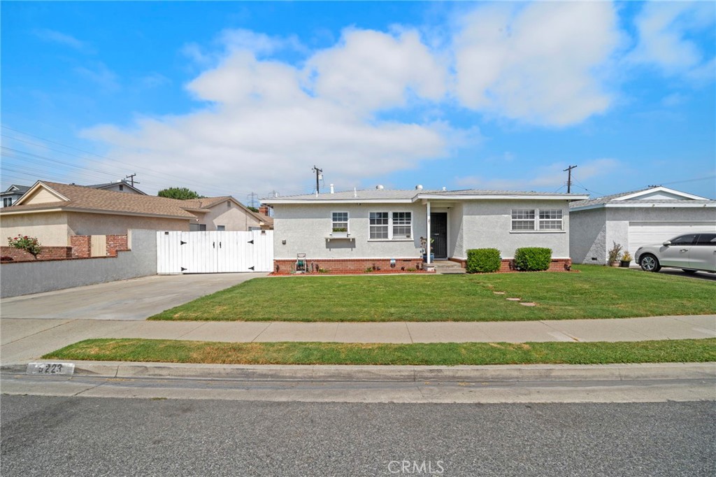 5223 Josie Avenue Property Photo 1
