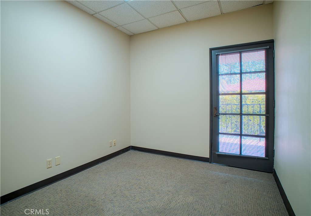1611 E 4th Street 204 Property Photo 4