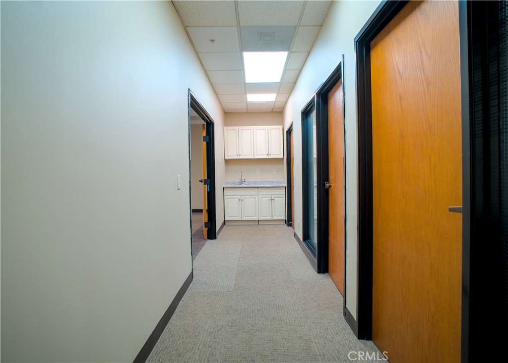 1611 E 4th Street 204 Property Photo 5
