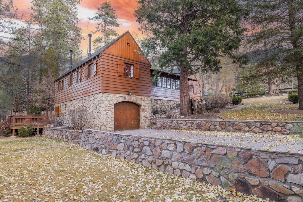 39654 Flicker Road Property Photo 1