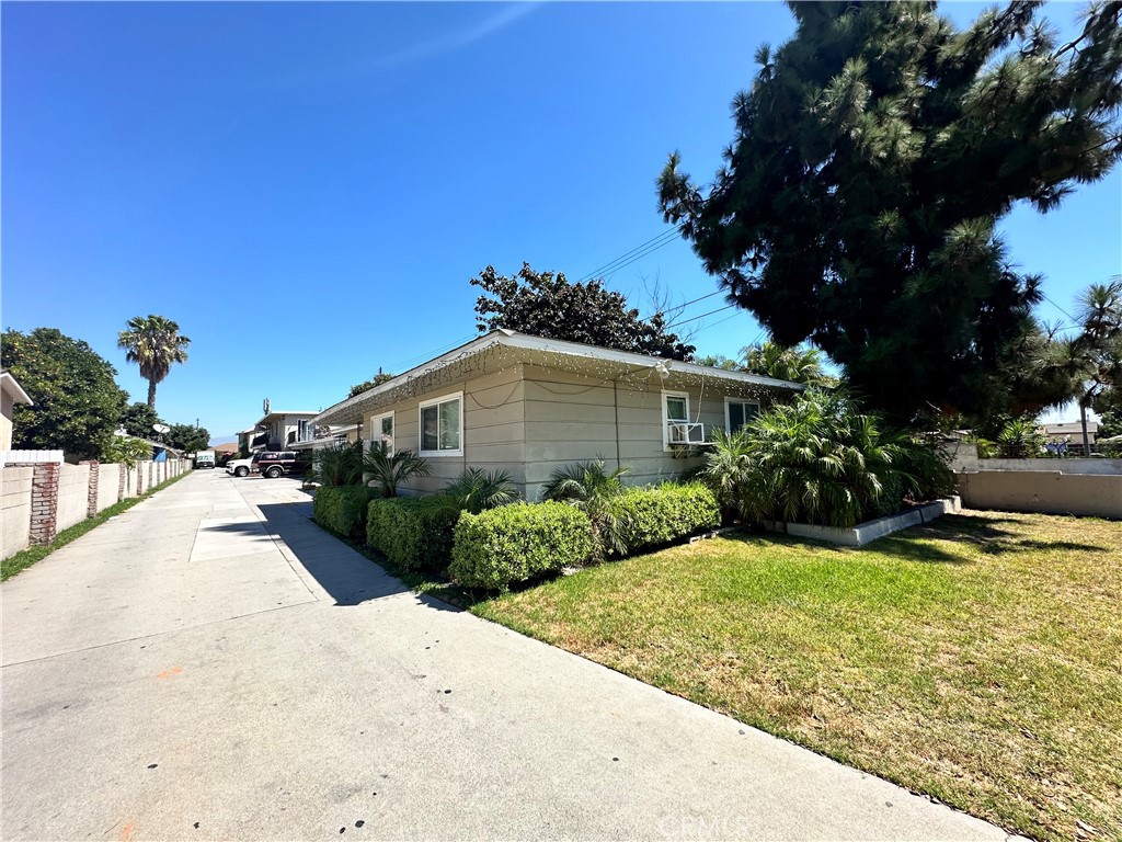 4739 Live Oak Street Property Photo 1