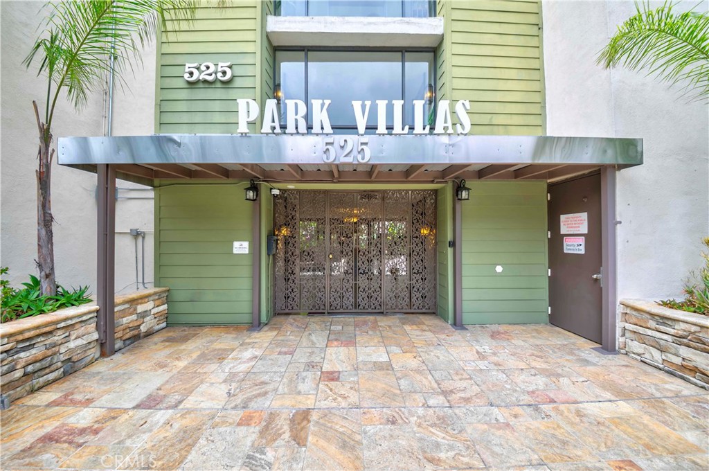 525 S Ardmore Avenue 336 Property Photo 1