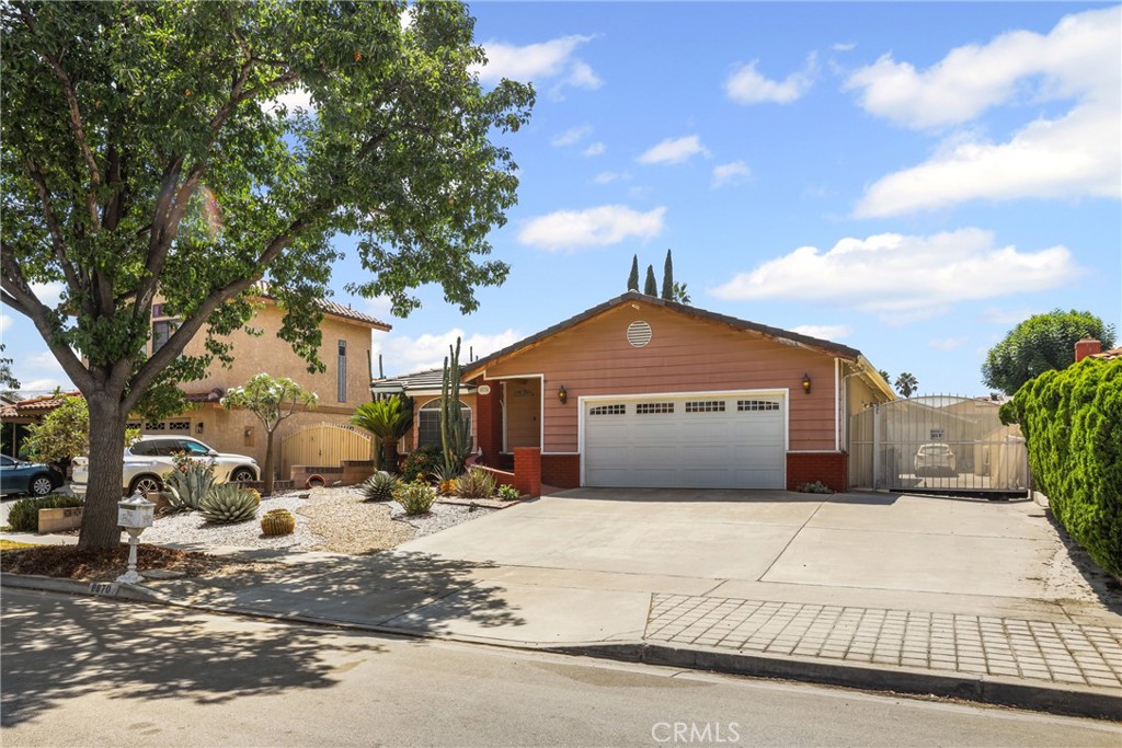 8870 Blanchard Avenue Property Photo 2