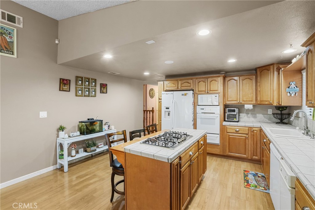 8870 Blanchard Avenue Property Photo 8