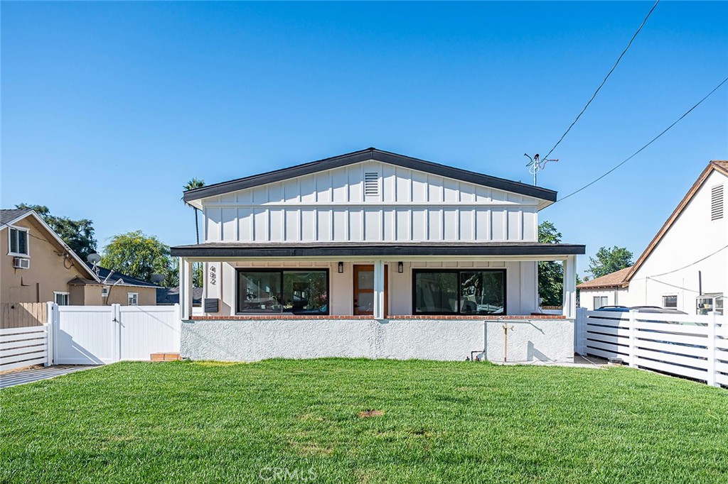 482 Mountain View Street