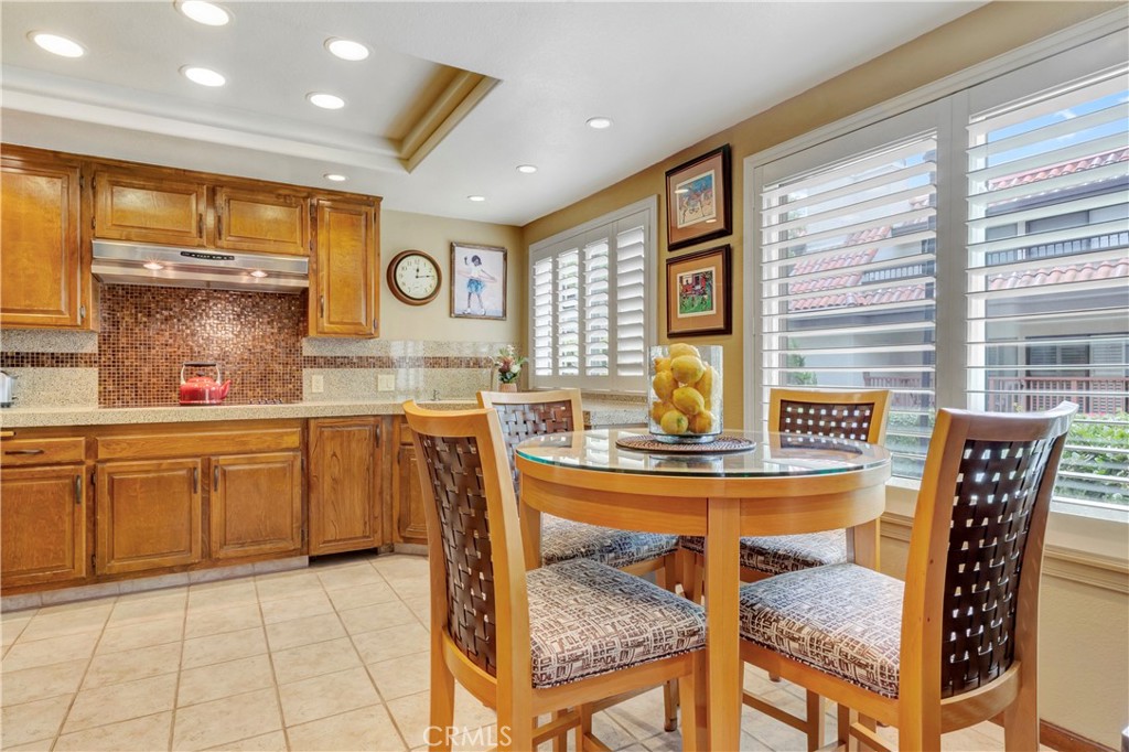 6272 Riviera Circle Property Photo 2