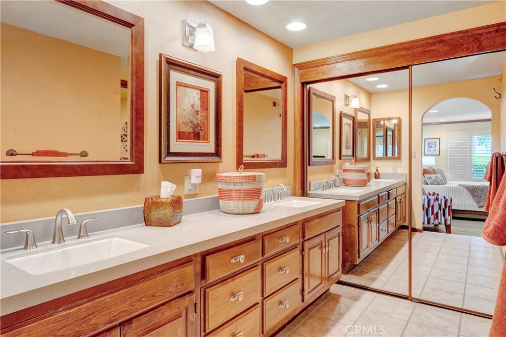 6272 Riviera Circle Property Photo 5