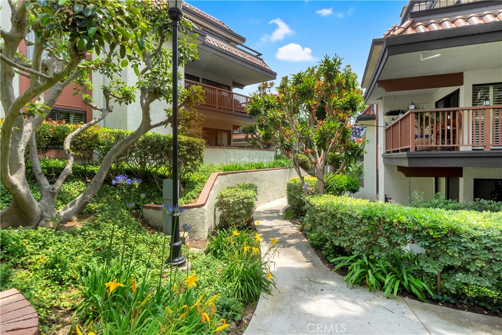 6272 Riviera Circle Property Photo 8