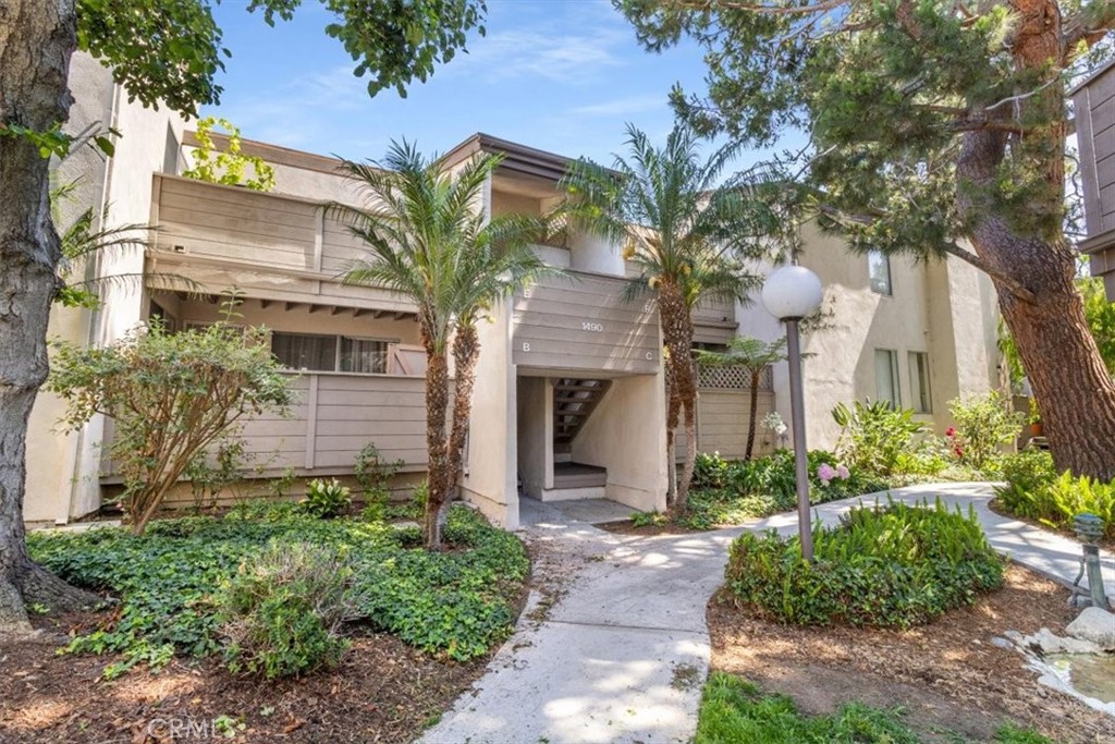 1490 Cabrillo Park Drive B Property Photo 1