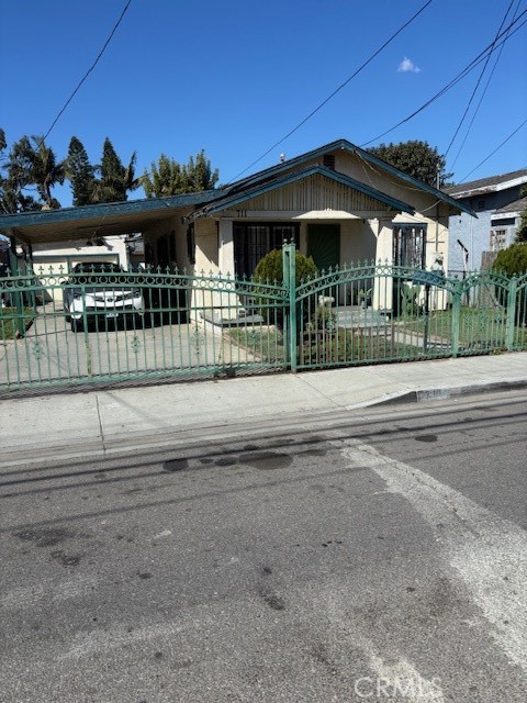 711 N Crane Avenue Property Photo 1