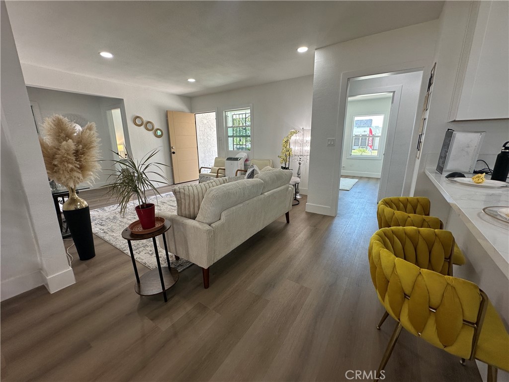 1598 W 7th Street Property Photo 7