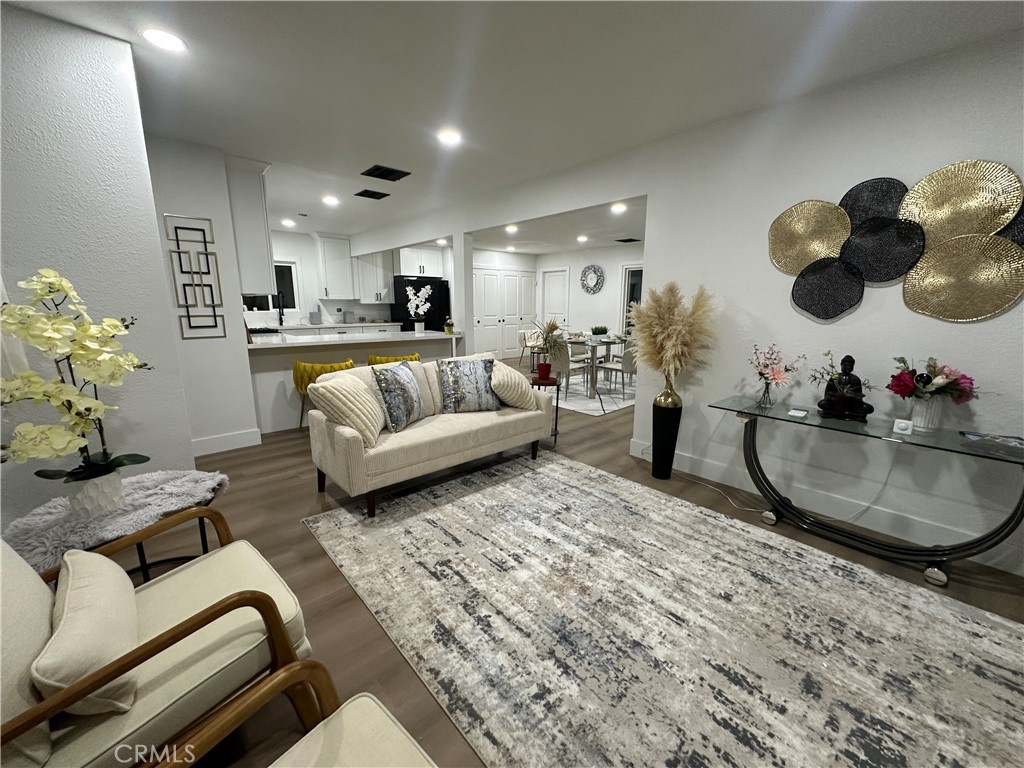 1598 W 7th Street Property Photo 9