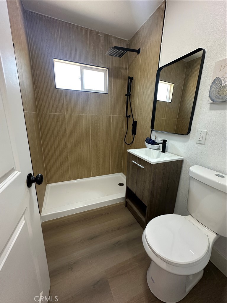 1598 W 7th Street Property Photo 17