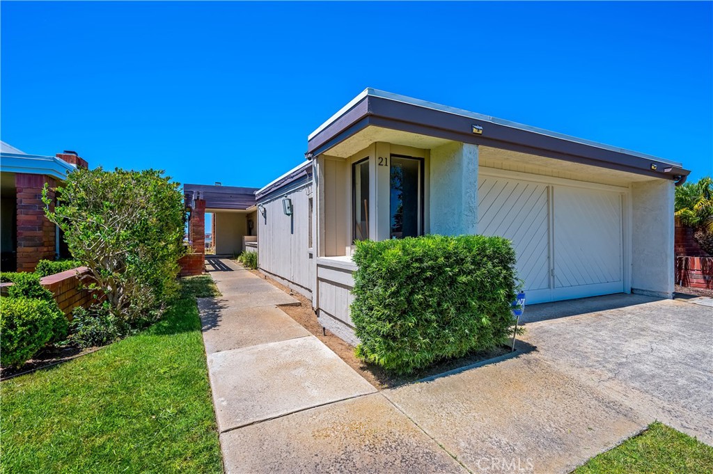 21 Beachcomber Drive Property Photo 12