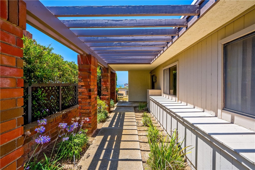 21 Beachcomber Drive Property Photo 14