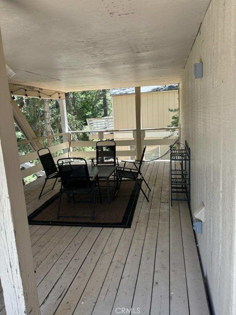 565 Rose Lane Property Photo 9