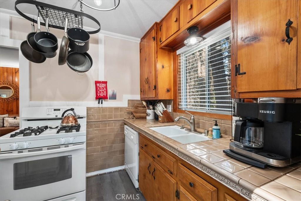 25576 Hi Lane Property Photo 14