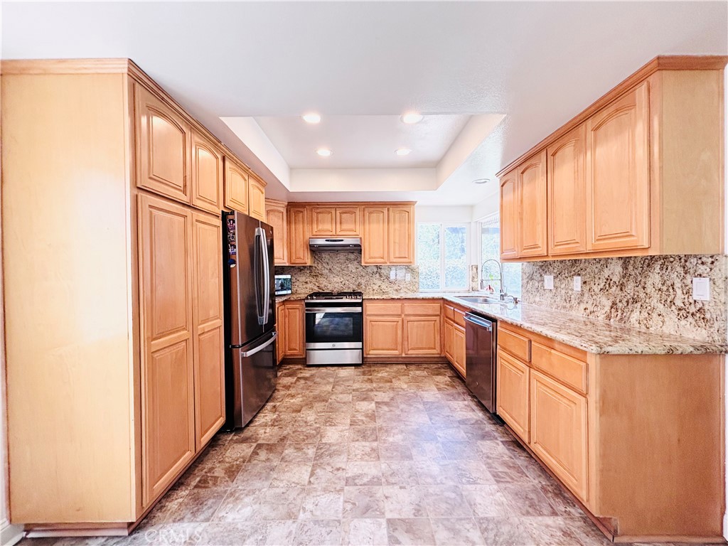 10349 Victoria Street Property Photo 11