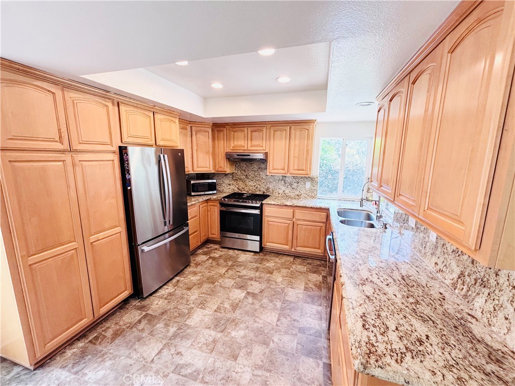 10349 Victoria Street Property Photo 12