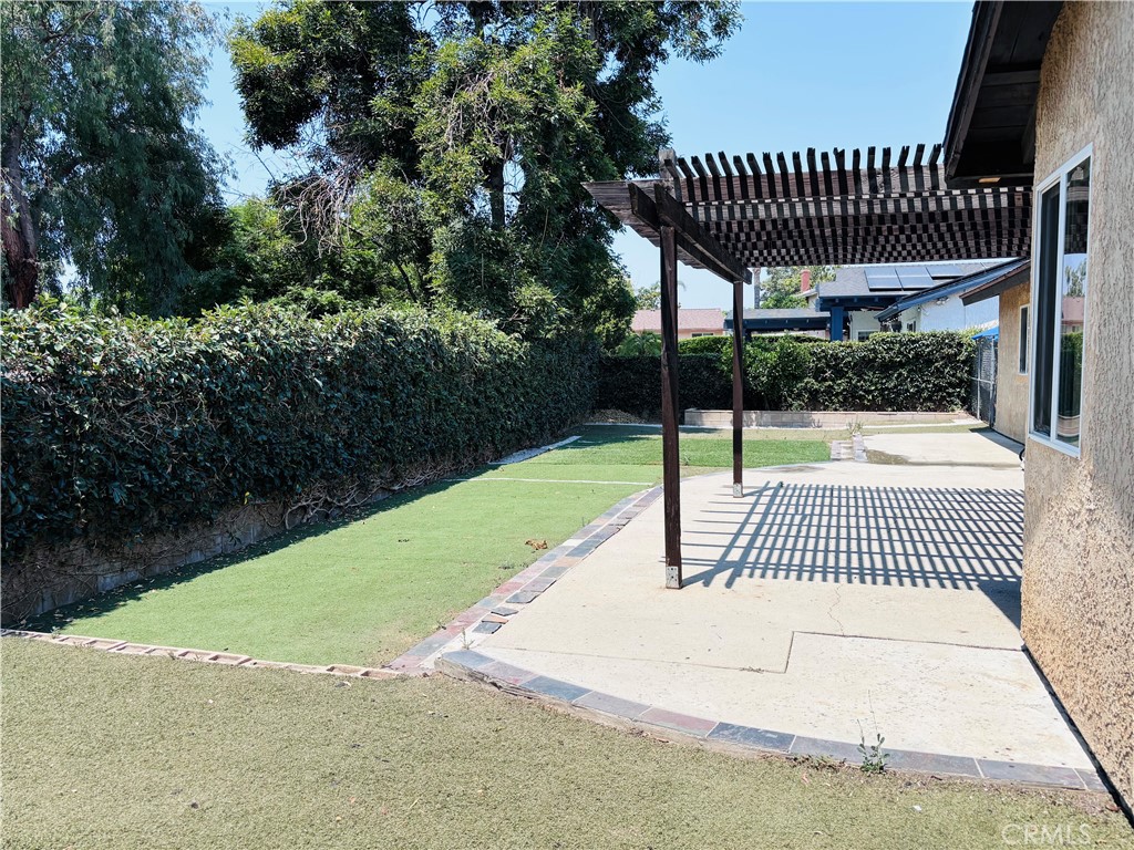 10349 Victoria Street Property Photo 49