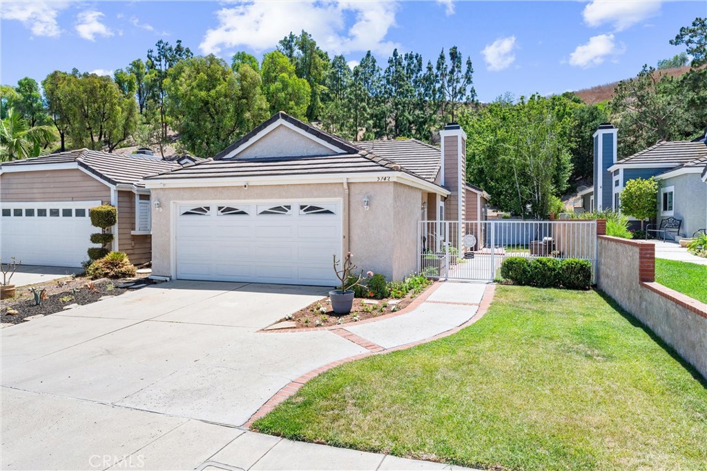 5742 E Hudson Bay Drive Property Photo 1