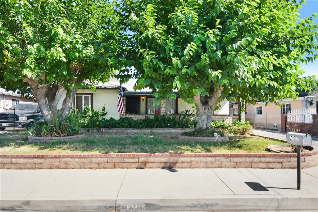 456 E Wilson Street Property Photo 1