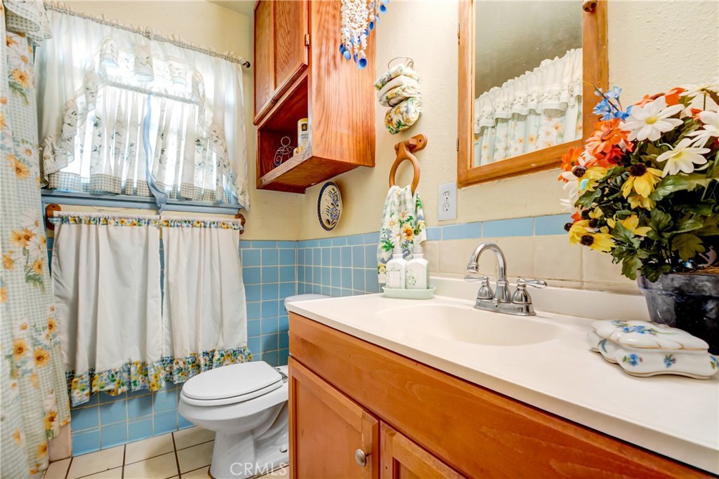 456 E Wilson Street Property Photo 9